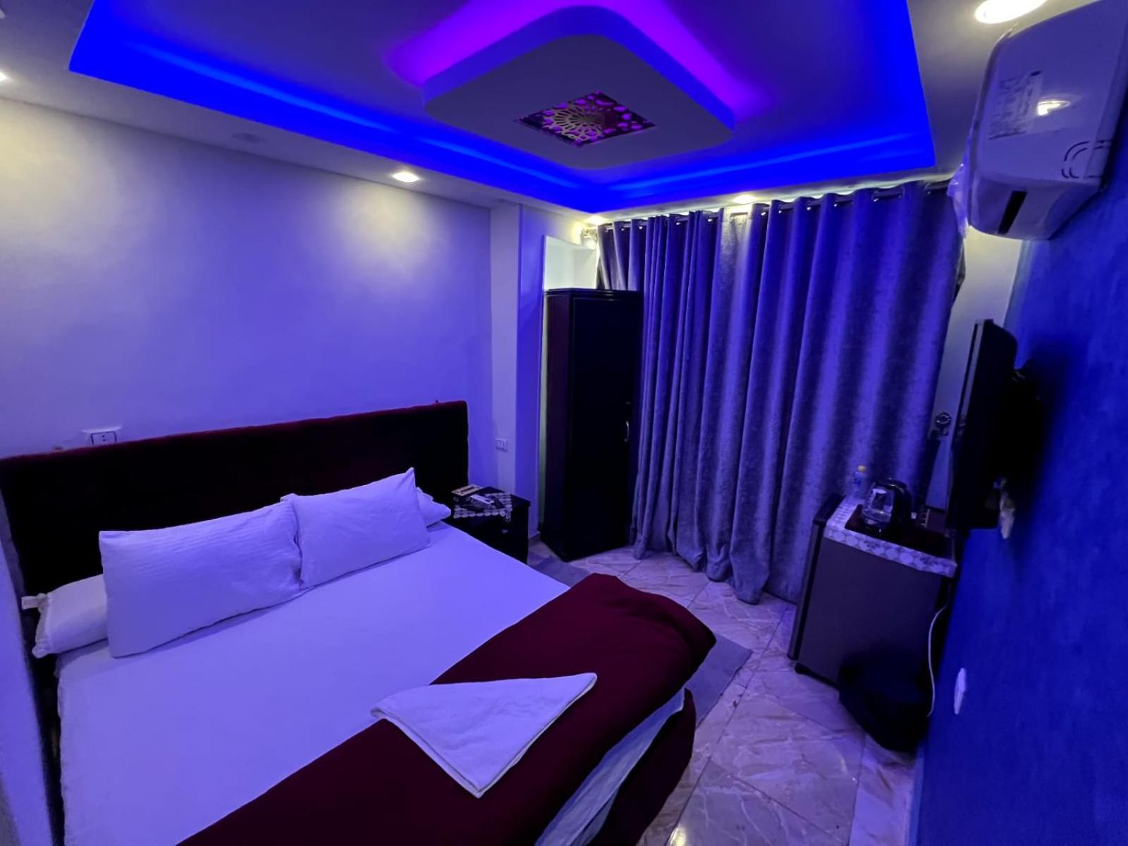 Orion Pyramids View Hotel Kafrat al Jabal Exterior photo